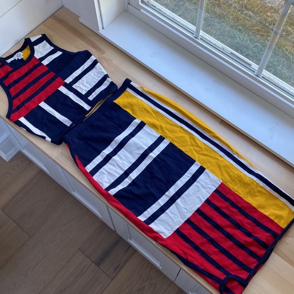 Tommy Hilfiger X Gigi Hadid Skirt Set - Picture 2 of 10